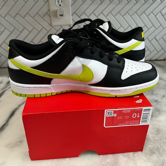Men\'s Nike Dunk Low Retro White/Bright Cactus-Black (DV0833 110) size 10 main image 6